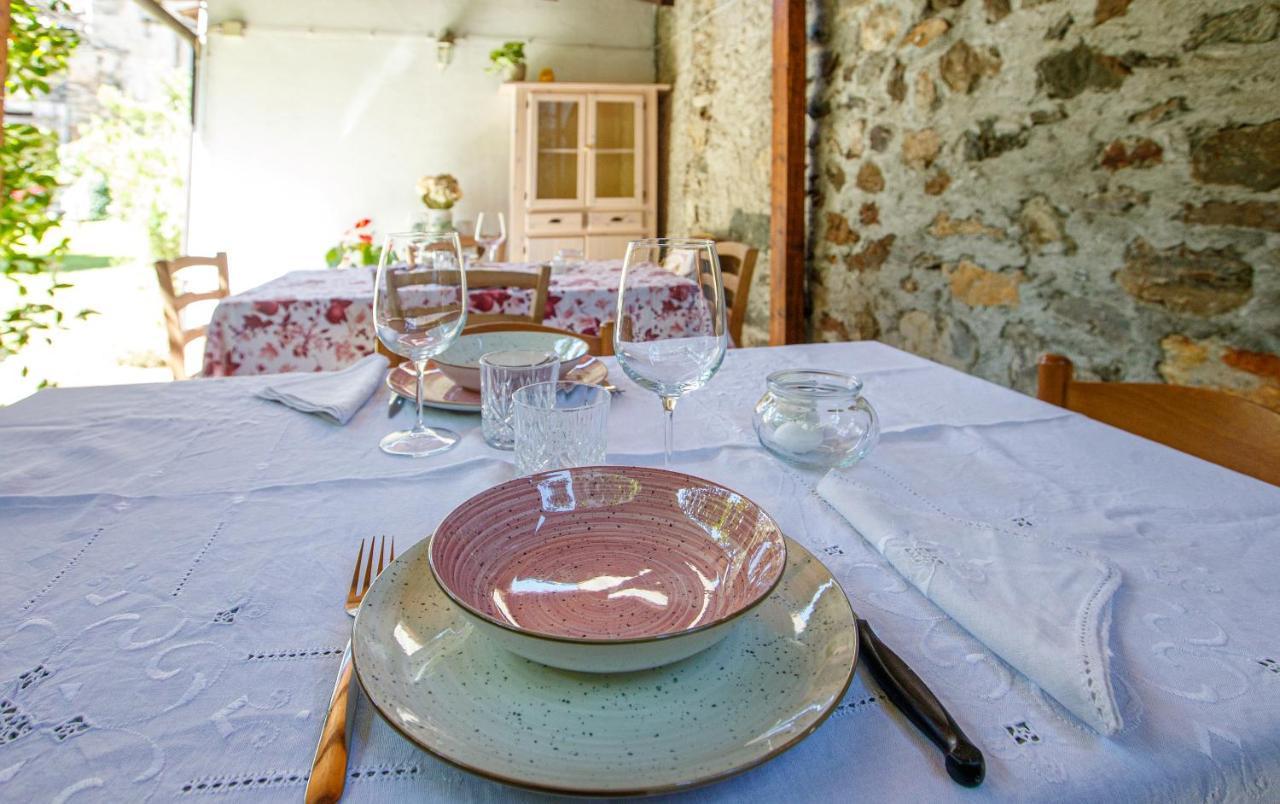 Il Como' Della Civetta - Taverna “La Fenice” Stazzona Bagian luar foto